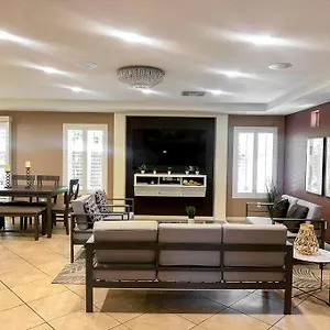 Holiday home Spacious 4-bed Family Retreat Wifi & Parking, Las Vegas