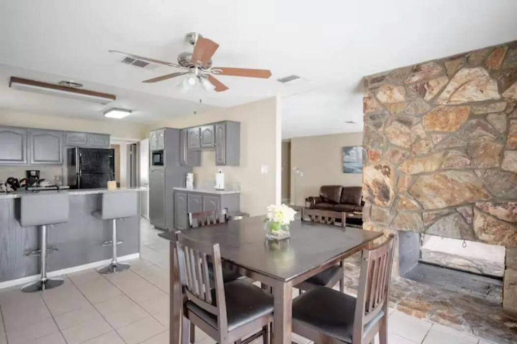 Pool 4 Bedroom 2 Bath Close To Strip Las Vegas 0*,  United States